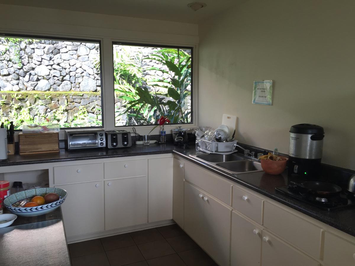 แอรอน คอตเทจ Bed & Breakfast ฮิโล ภายนอก รูปภาพ