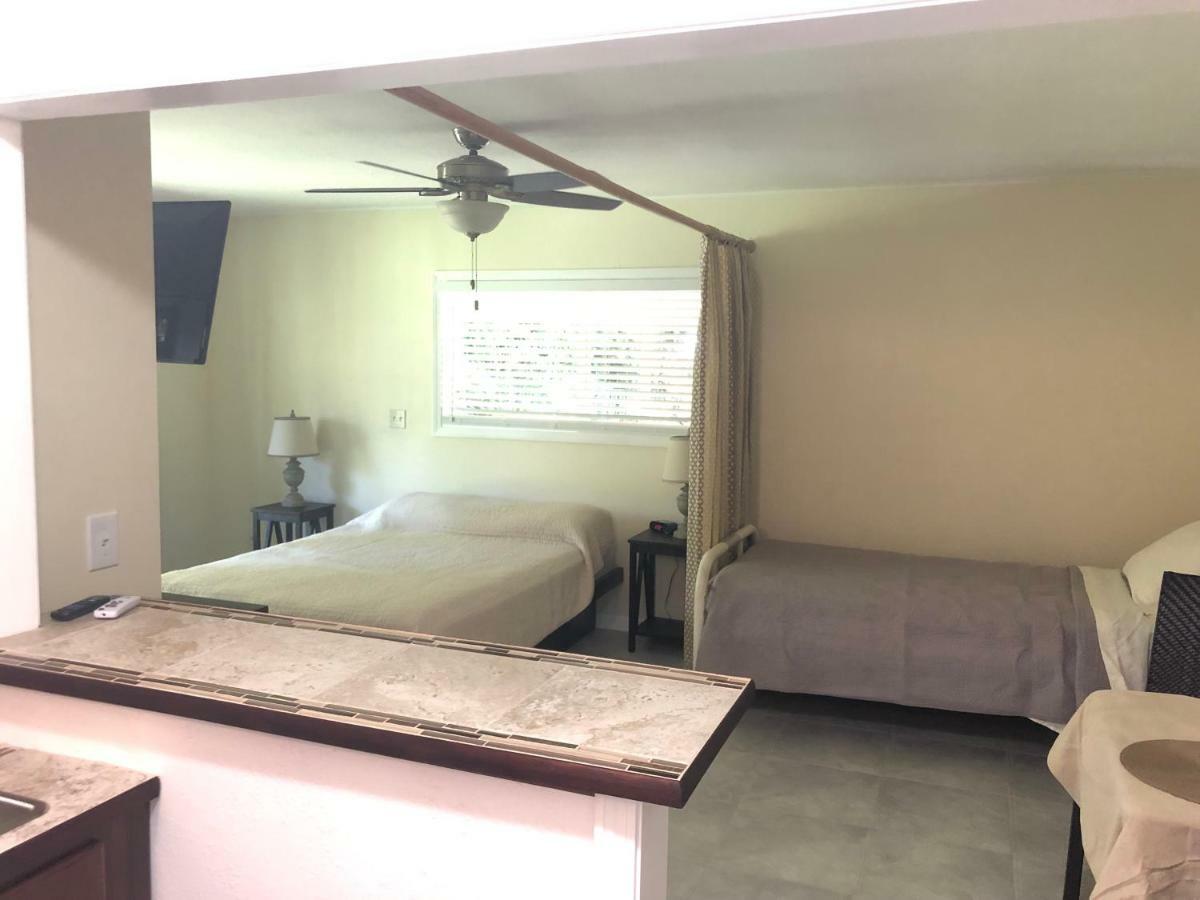 แอรอน คอตเทจ Bed & Breakfast ฮิโล ภายนอก รูปภาพ
