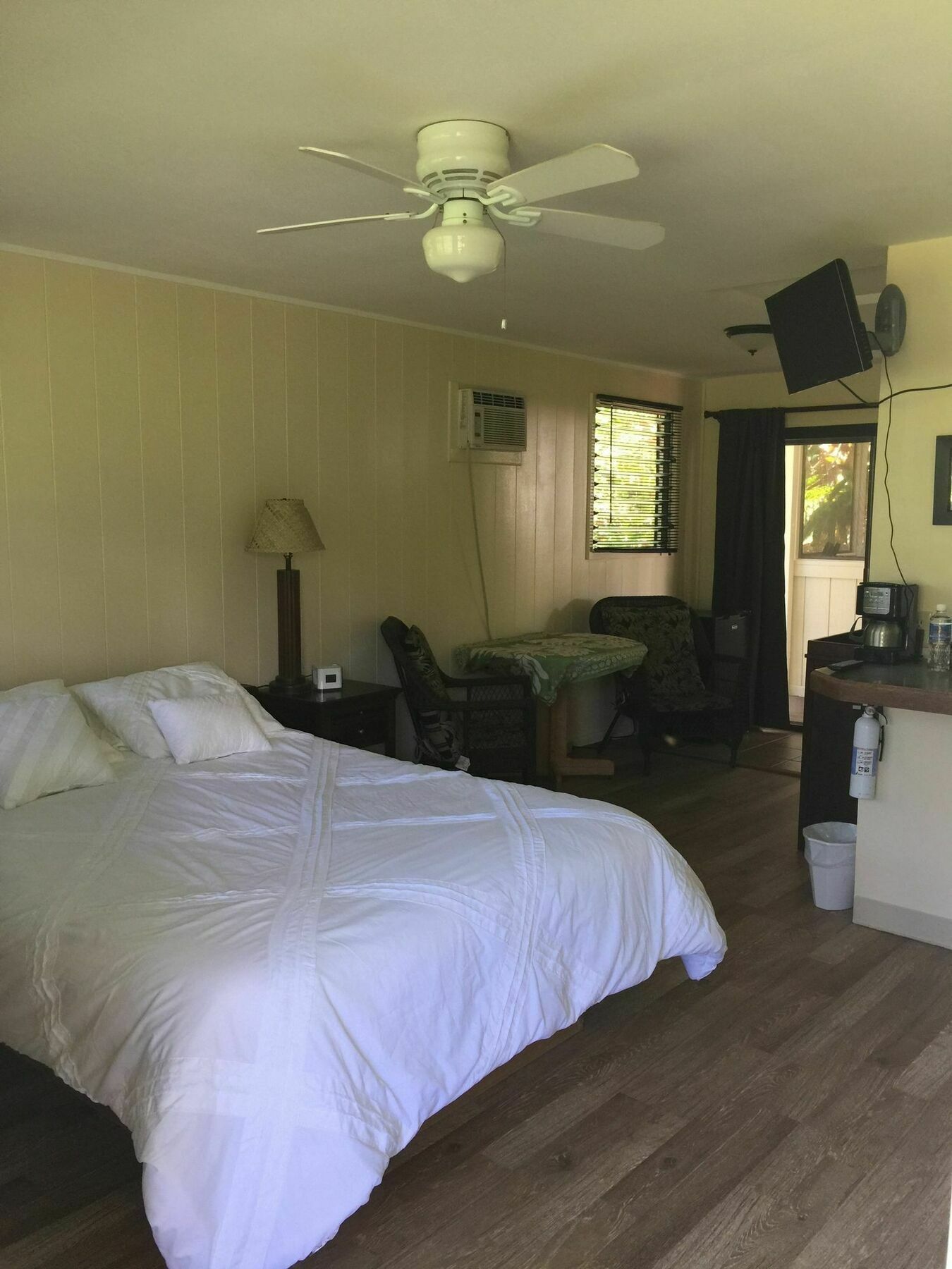 แอรอน คอตเทจ Bed & Breakfast ฮิโล ภายนอก รูปภาพ
