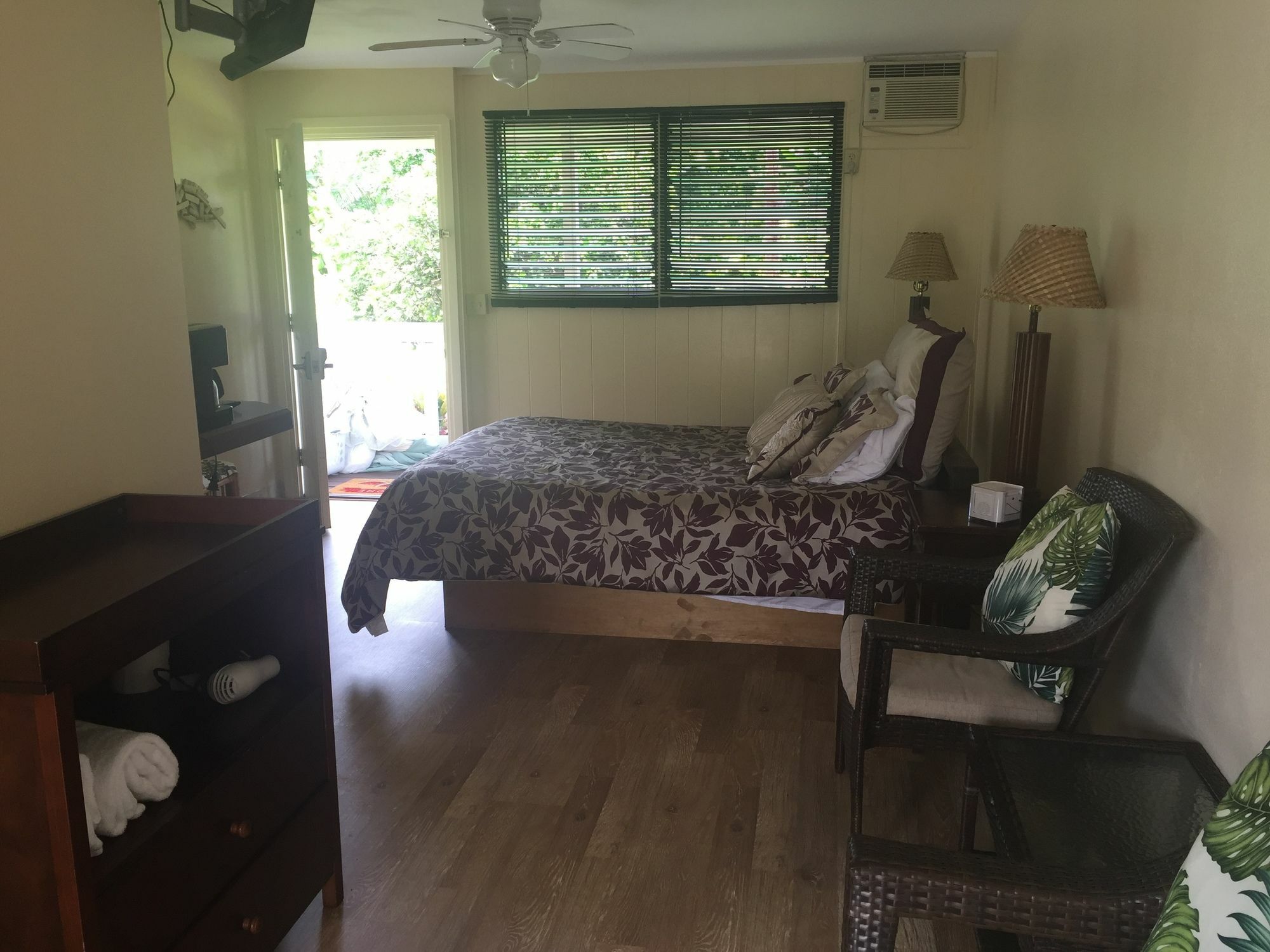 แอรอน คอตเทจ Bed & Breakfast ฮิโล ภายนอก รูปภาพ