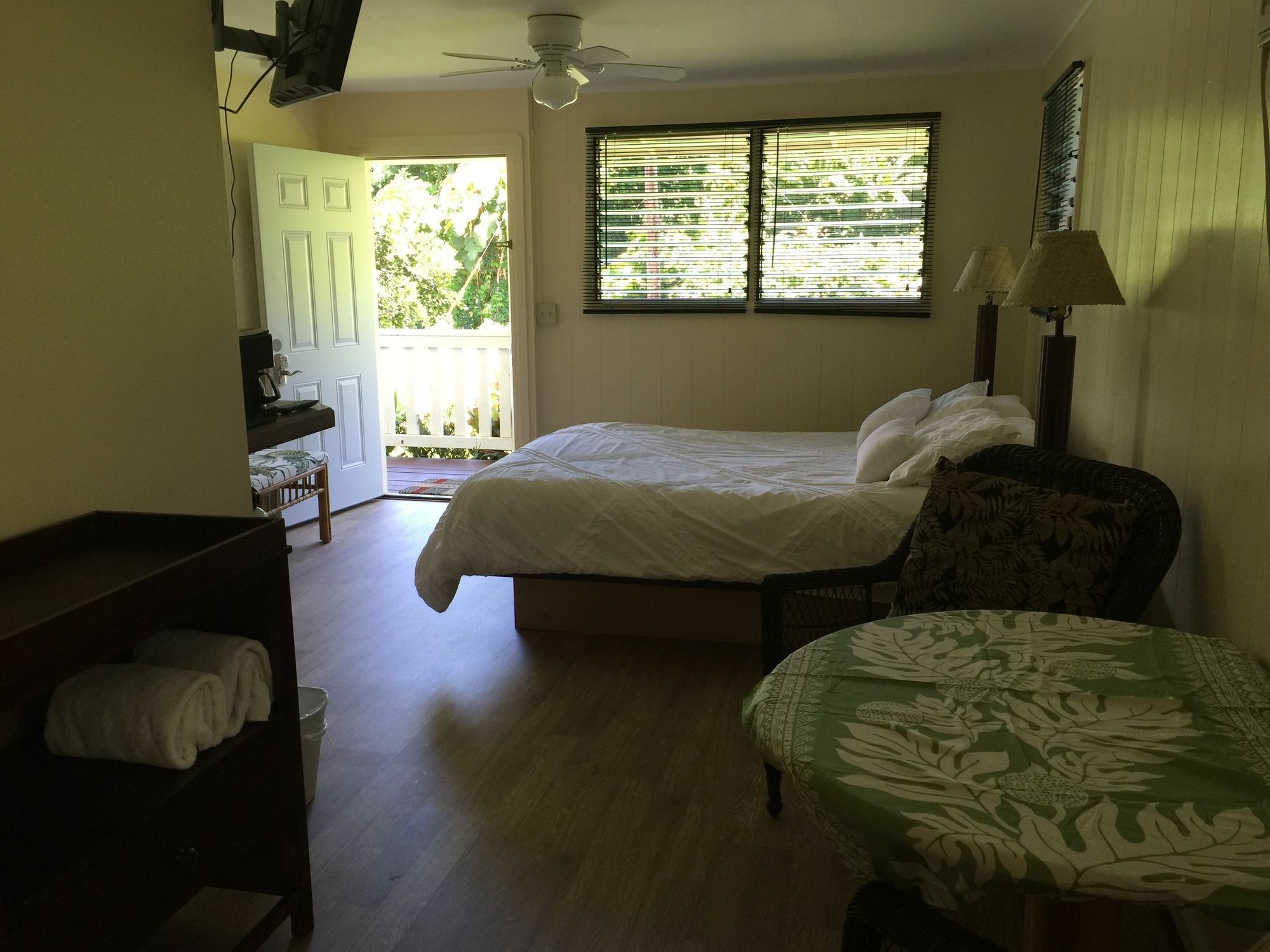 แอรอน คอตเทจ Bed & Breakfast ฮิโล ภายนอก รูปภาพ